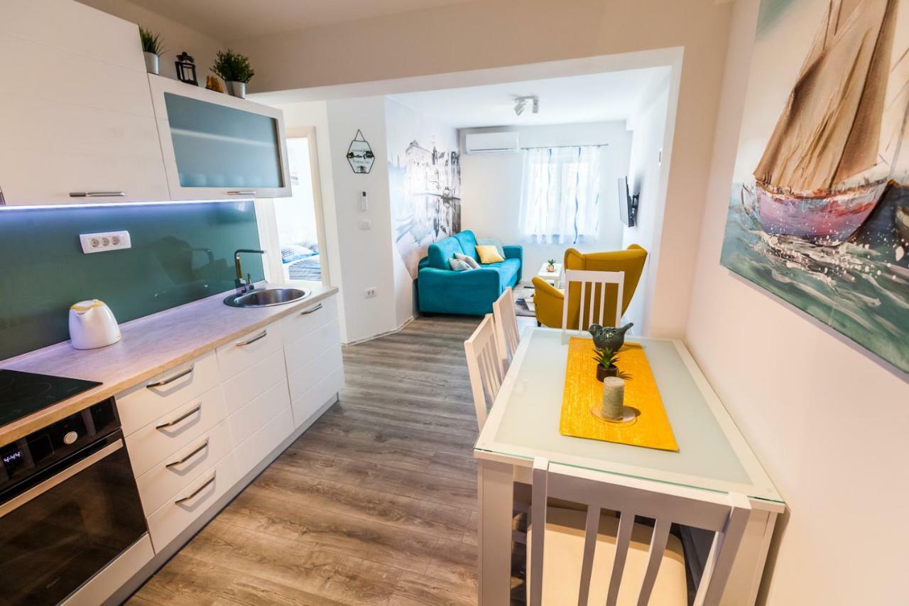 Apartments Mb คาชเตลา ภายนอก รูปภาพ