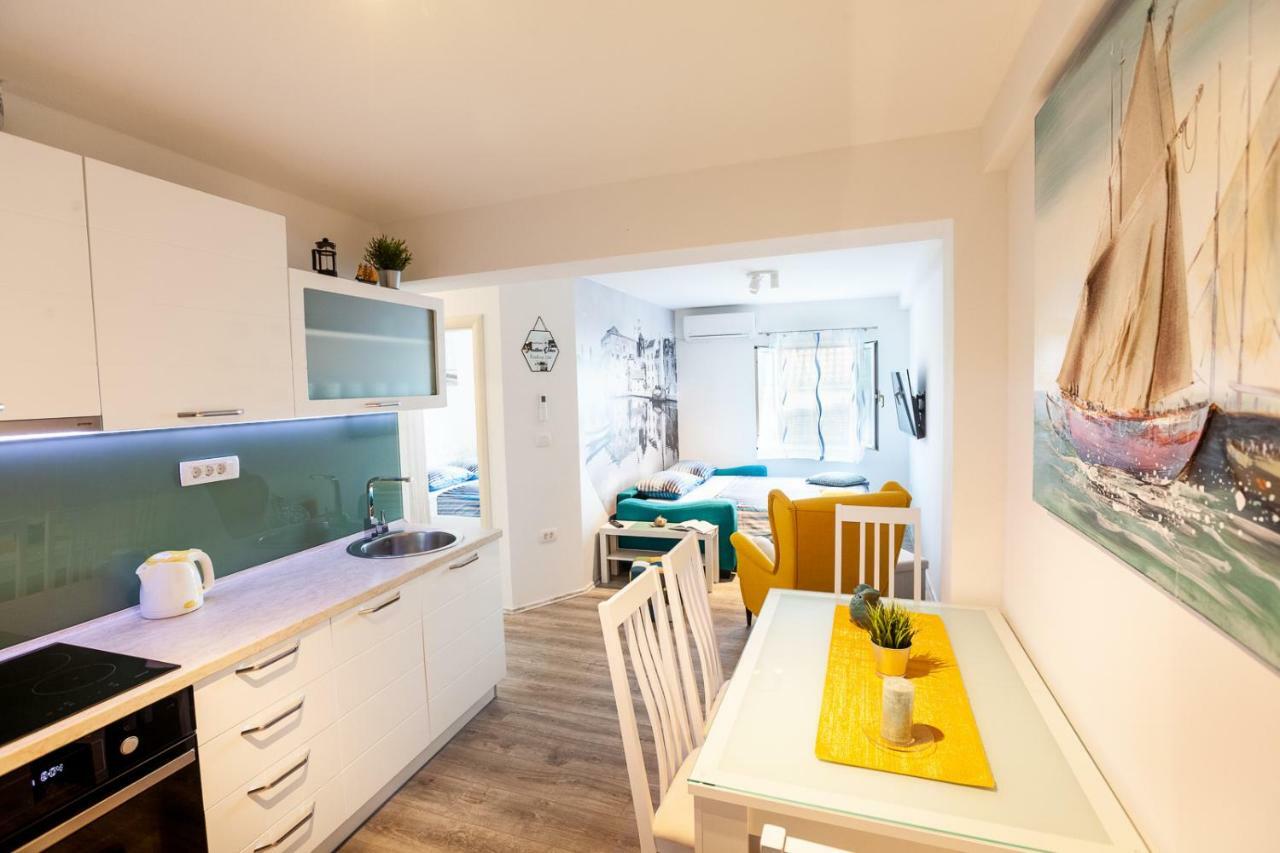 Apartments Mb คาชเตลา ภายนอก รูปภาพ